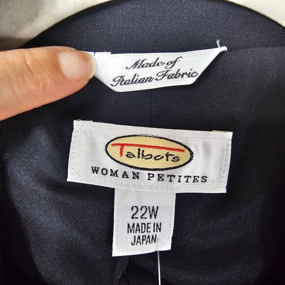 Talbots Wool Stretch Blazer 22WP Black 4 Button Lined Cropped Quiet Luxury NWT - Picture 5 of 11